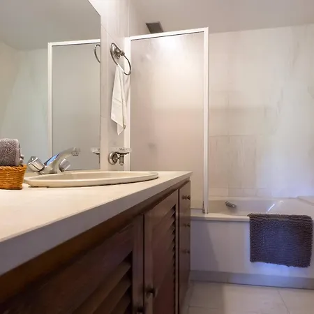 Adosado Junto Al Mar Эстепона