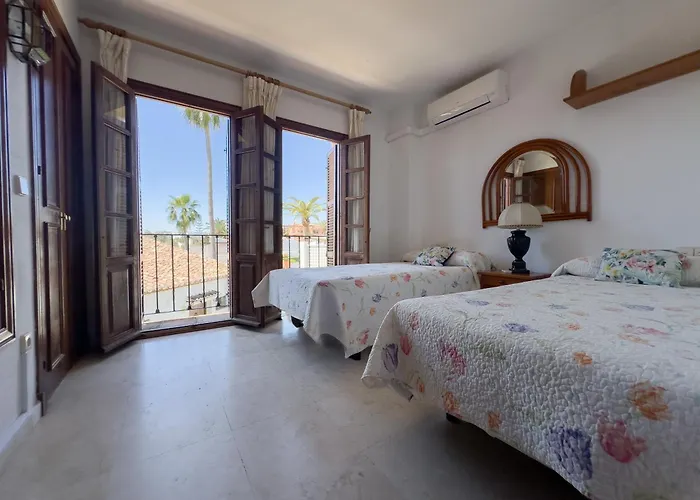 Adosado Junto Al Mar Estepona